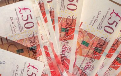 Old style £20 and £50 notes